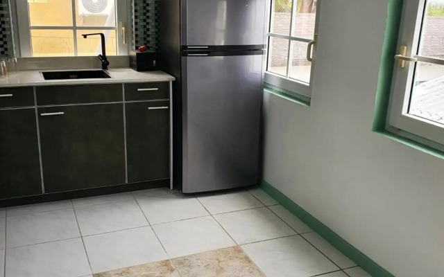 Villa Raven`s Paradise (Gris)