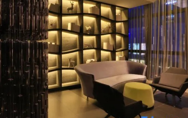 Orange Hotel (Zhenjiang Railway Station, Wanda Plaza)