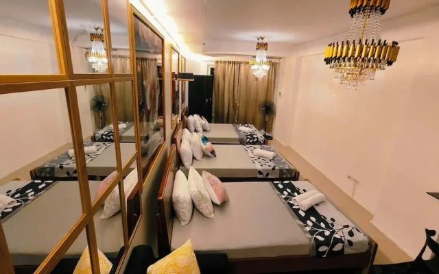 The Royal Bloom Room-1409TowerA