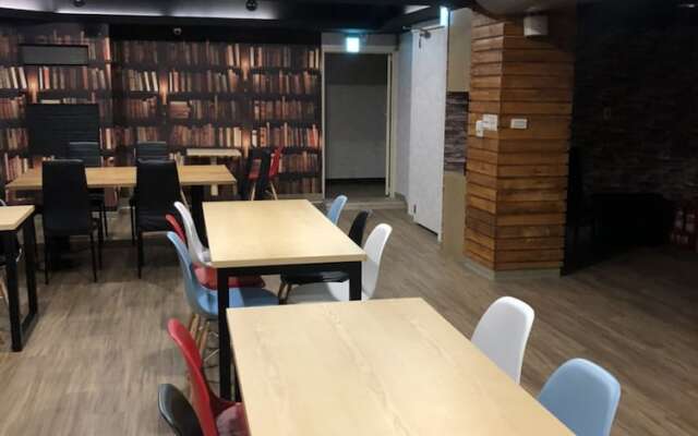 ibis Taipei Jianguo North Road Hotel