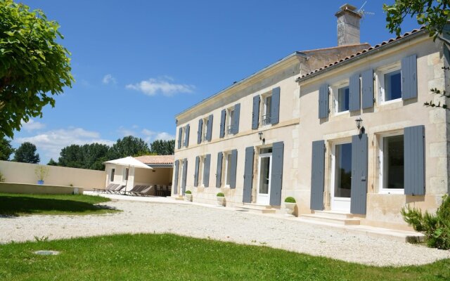 House With 4 Bedrooms in Saint-georges-du-bois, With Private Pool, Enc