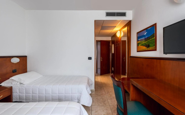 Rivoli Hotel