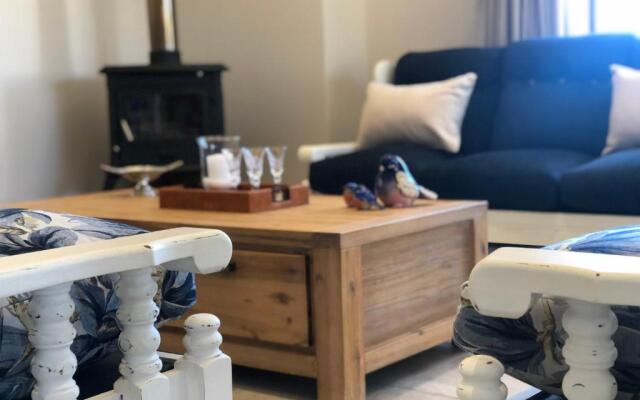 Ruebys Apartment 202