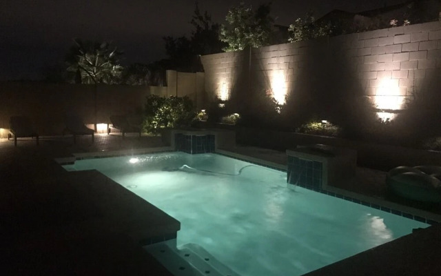 3BR Goodyear Home Pvt Pool Sleeps 8