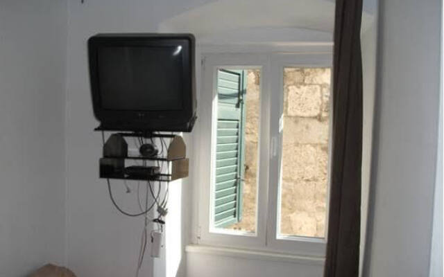 Diocletian Apartments & Rooms