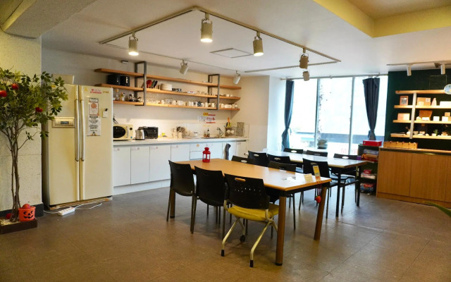 Empathy Dongseongro Guesthouse