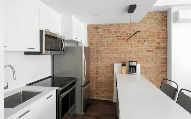Sonder by Marriott Bonvoy Gare Saint Denis Apartments Downtown