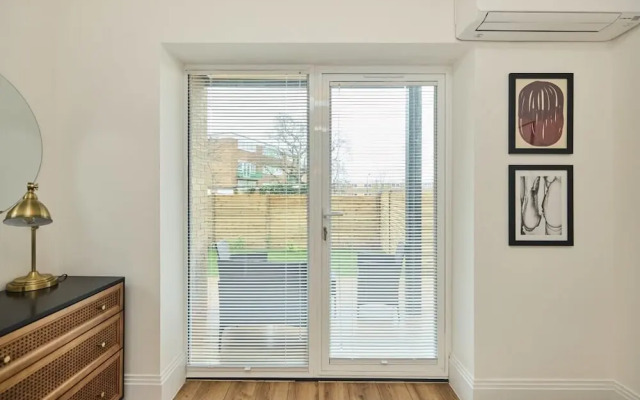 The Wembley Park Secret - Spacious 3bdr Flat With Terrace