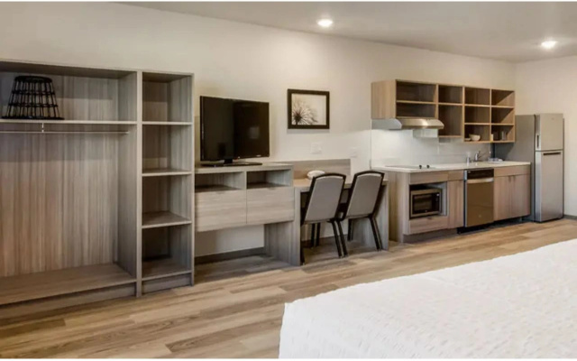WoodSpring Suites Tacoma - Lakewood