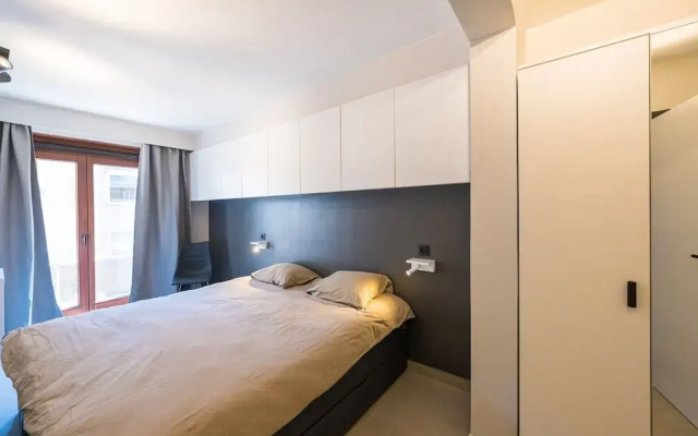 Spacious Apartment With View