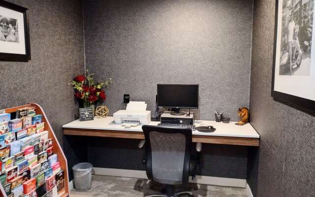 Best Western Plus Dalton Inn