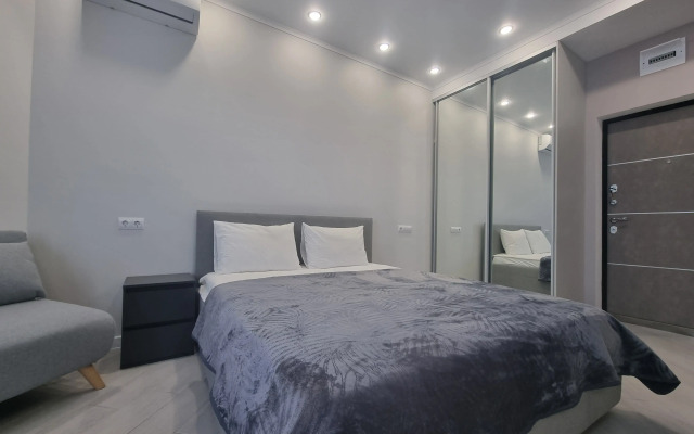 Delyuks na Pribrezhnoy 10 Deluxe Apartment