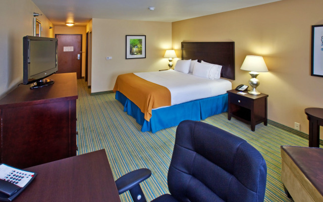 Holiday Inn Express Waterloo Cedar Falls by IHG