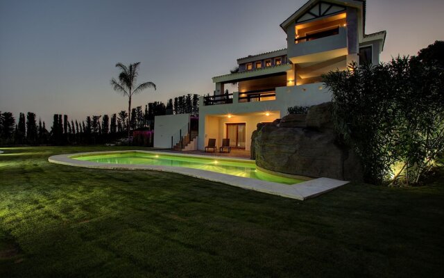 Villa Sofía Golf 15 Min From Puerto Banús