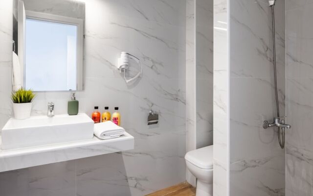 Aiora Suites