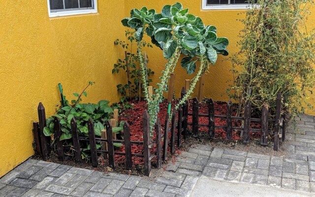 Zade's Vacation Home with Spa Pool & BBQ