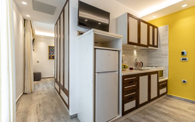 Mariet Naxos Elegant Suites