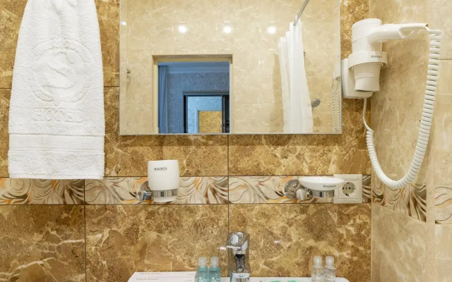 Silvia (Сильвия)