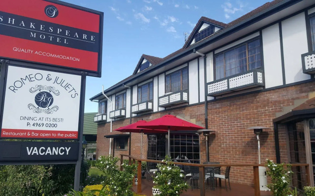 Shakespeare Motel