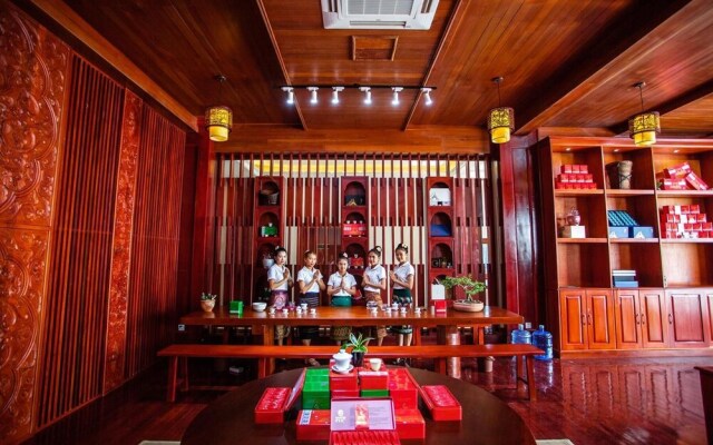 36 Manor International Sport Hotel