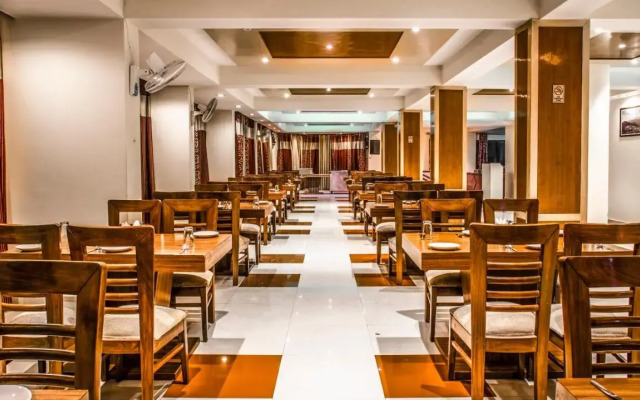 Hotel Sukh Sagar Regency