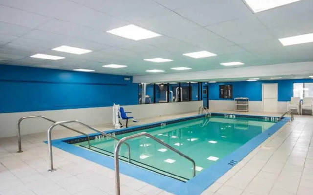 Quality Inn & Suites Torrington