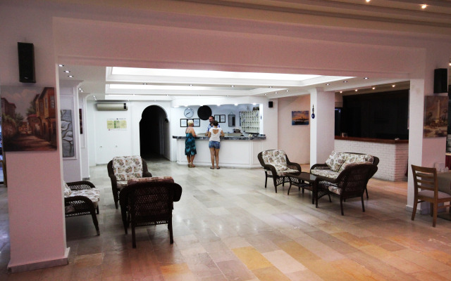 Hotel Delta Altinkum