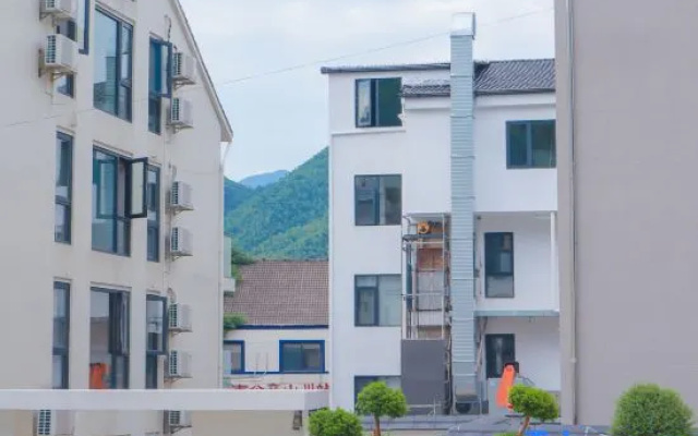 Huichuan · CREEKING | Xuejian Mountain Luxury Vacation Boutique Stay (Anji Yunshang Grassland) – Exterior – Huzhou