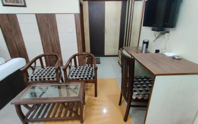 OYO 19453 Hotel Holy Basil