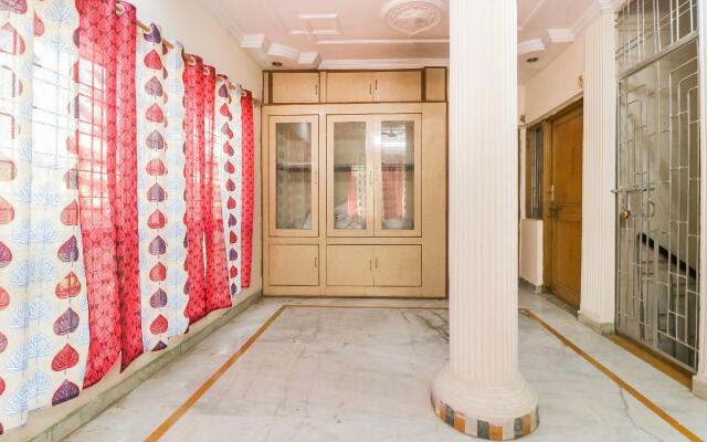OYO 69664 Hotel Kalyug Palace