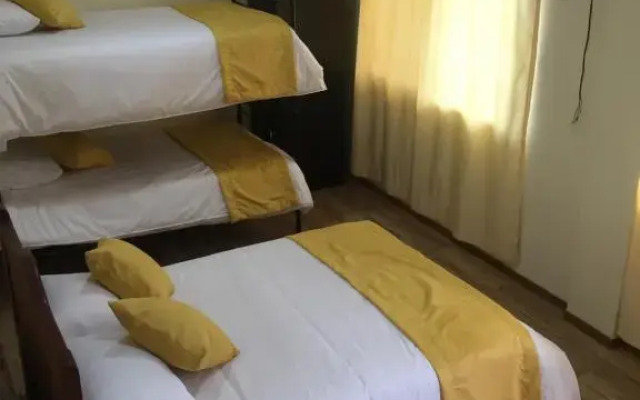 Tababela Airport B&B