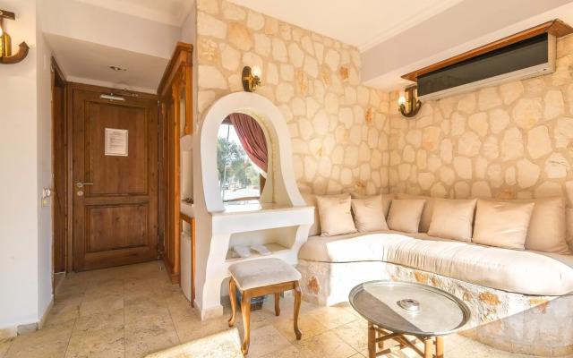 Kalkan Oasis Hotel - Adults Only