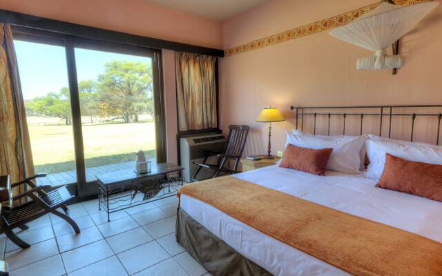 Hwange Safari Lodge