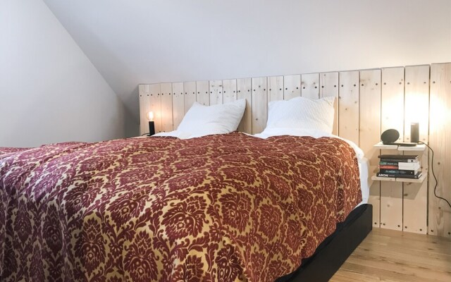 Apartment J10