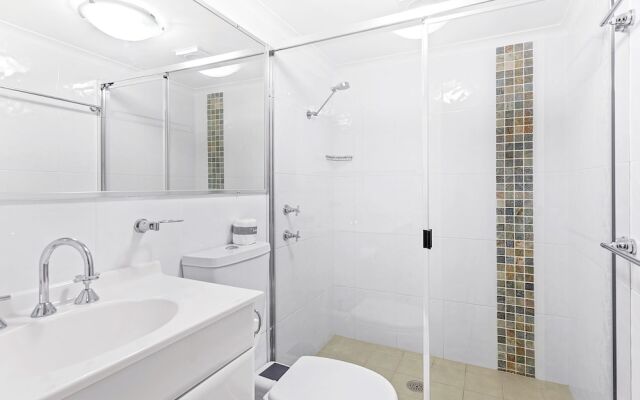 Grevillia, Bay Parklands, Unit 38/2 Gowrie Avenue