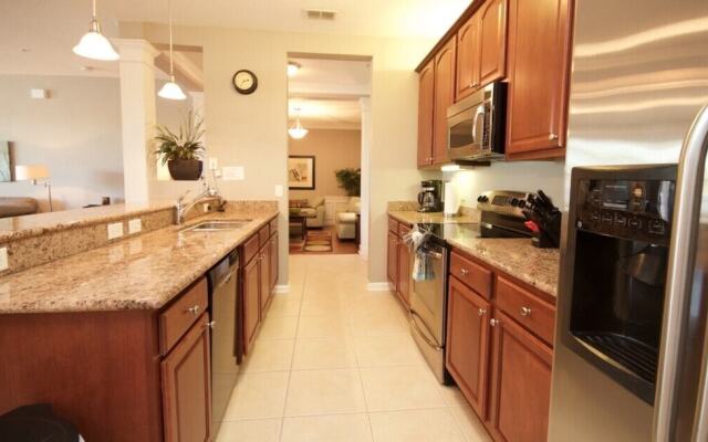 Lake View Joy 2 Bedroom Condo