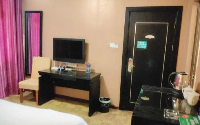 Sunshine Holiday Hotel