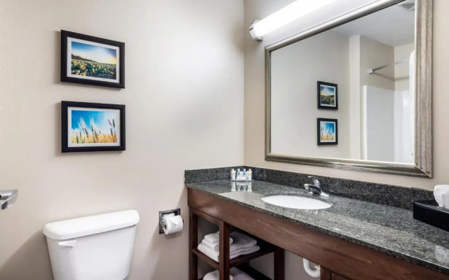 Super 8 Bonner Springs