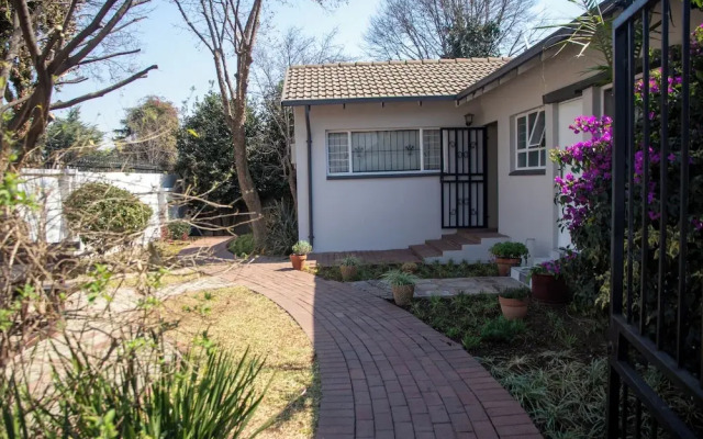 Sandton Hideout SPA and Accommodation