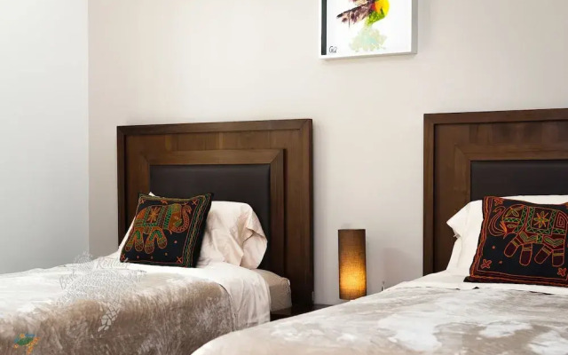 Elements 209 by Tripintravel