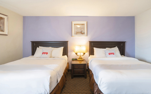 OYO Townhouse Houston Airport North