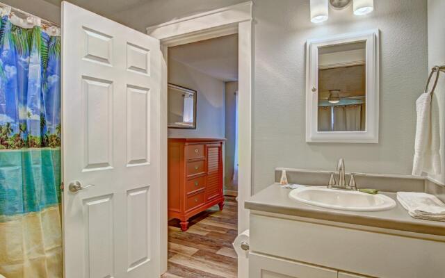 Courtyard #112 in Port Aransas