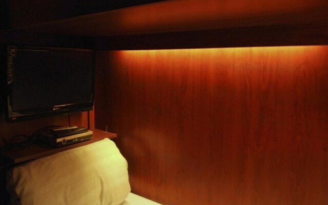 Onkel Inn Airport Sleepbox
