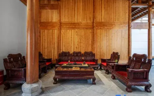 Hongtaokai Homestay (Taohua Tan Scenic Area)