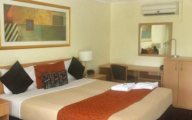 Voyager Motel