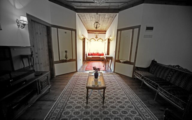 Peri Konak -Historical Ottoman House