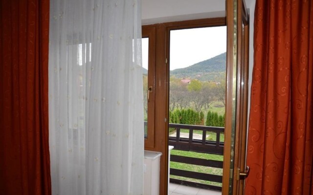 Pensiunea Casa Blanca