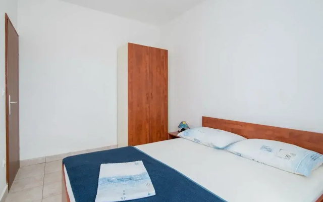 Apartments Neva- Two Bedroom Apartment With Balcony