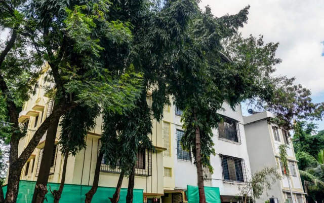 OYO Premium Near Osho Ashram Koregaon Park