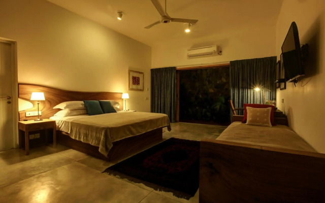 Villa Saffron Hikkaduwa